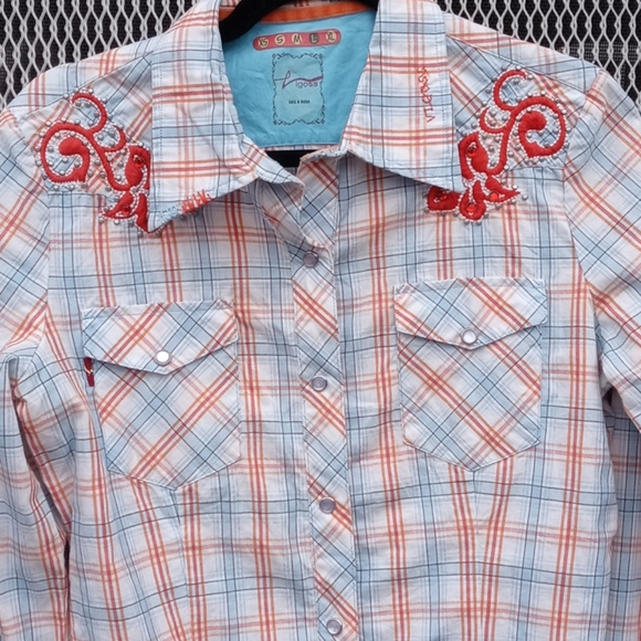 Vigoss Embellished Button Shirt - Picture 3 of 8